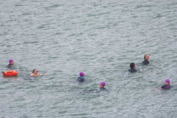 27 June 2020 - 10-23-30
These are hardly teenagers swimming the river, but you get the impression that it is still a rite of passage in many ways.
-------------------------------------------
Swim across river Dart, Dartmouth